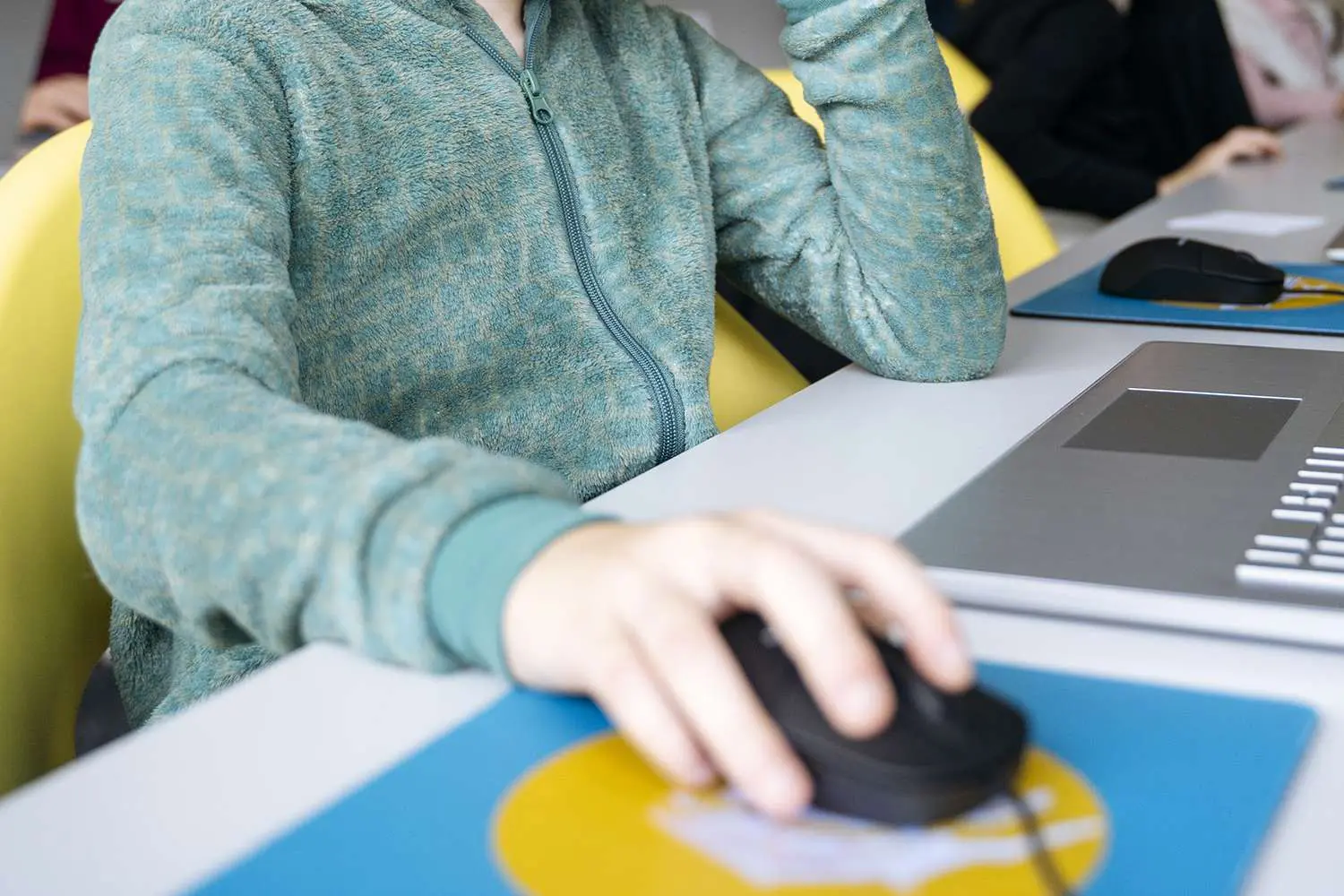 School screen time limits